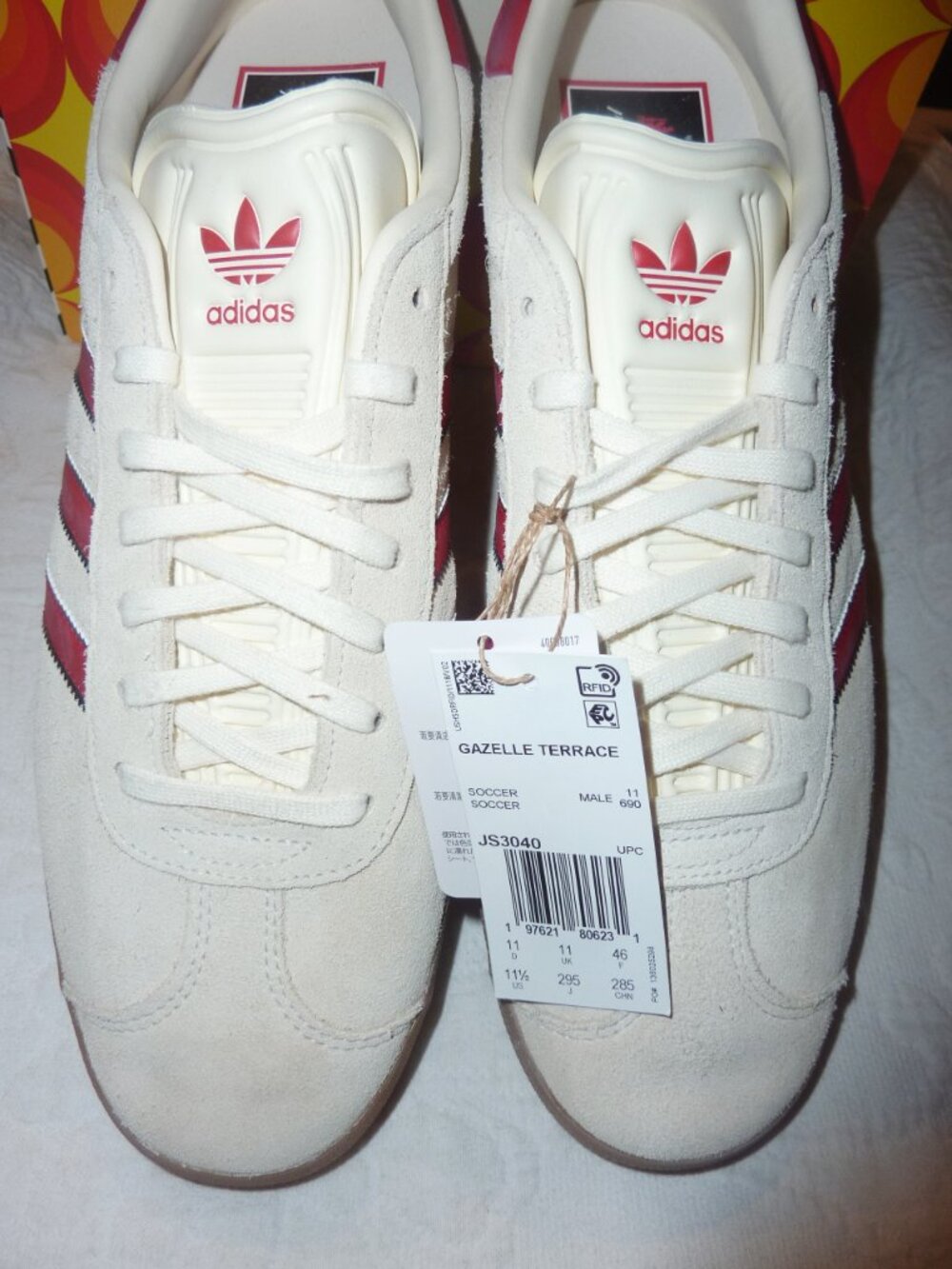 NWT Manchester United ADIDAS Originals Gazelle Terrace Cream White Red 11.5